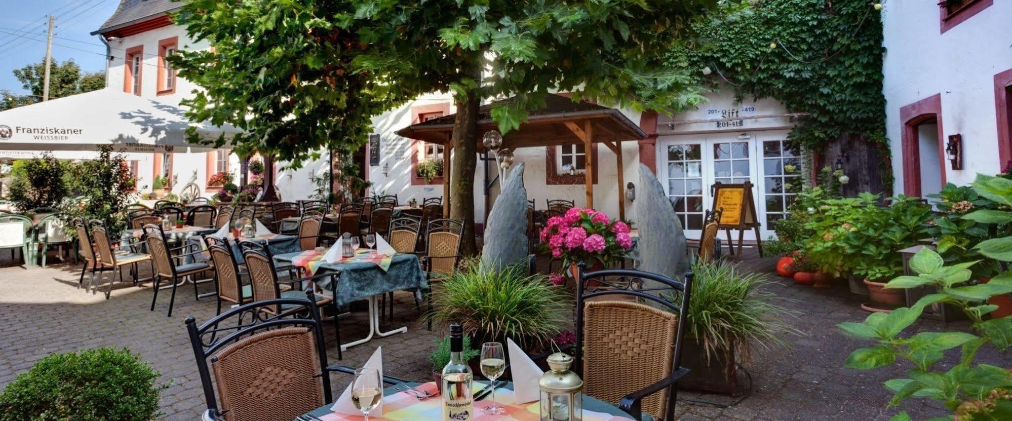 Hotel Deutschherrenhof Zeltingen-Rachtig Buitenkant foto